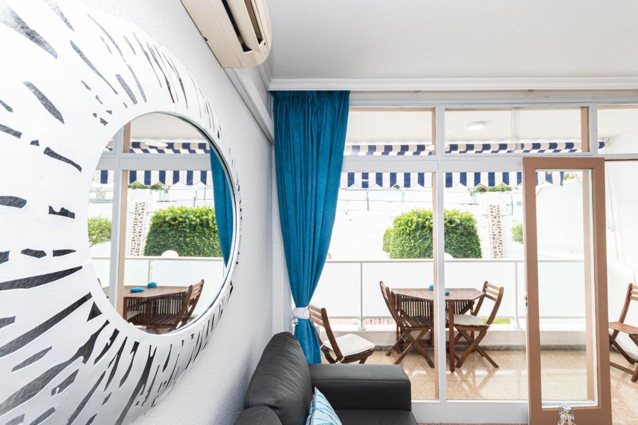 Serenity Yumbo: Beachside Apartment with Free Wi-Fi and Concierge Playa del Ingles  Exterior photo