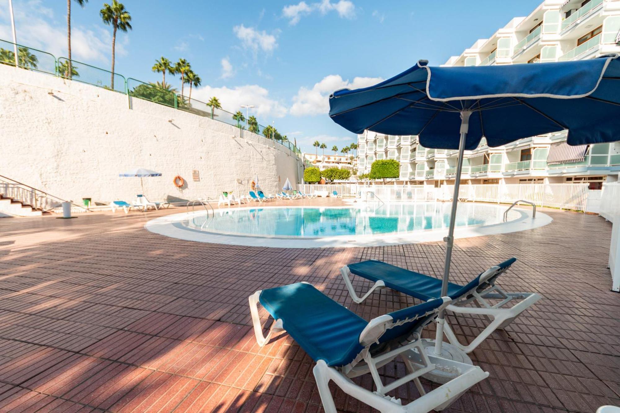 Serenity Yumbo: Beachside Apartment with Free Wi-Fi and Concierge Playa del Ingles  Exterior photo